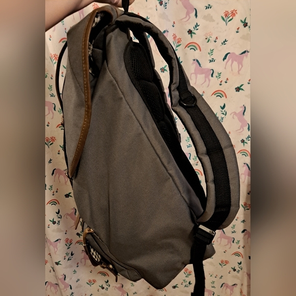 NWOT Steve Madden Grey Utility Unisex Casual School Travel Work Padded Backpack - Picture 7 of 14